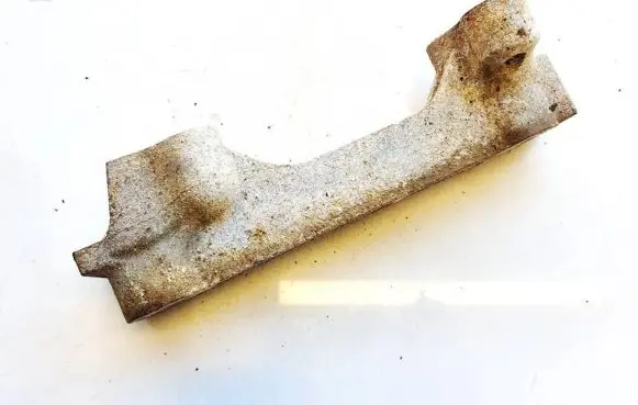 Toyota RAV 4 (XA30) Engine mounting bracket