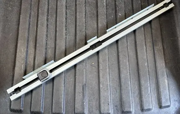 BMW X3 G01 Tie down hook / loop 51477396572 7396572