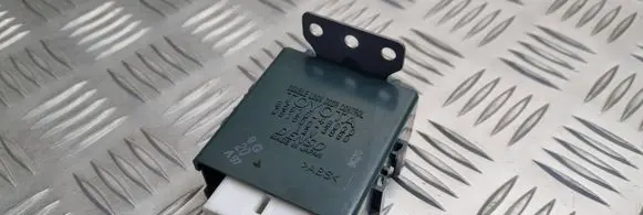 Lexus RX 330 - 350 - 400H Door central lock control unit/module 8597048020 0515003880