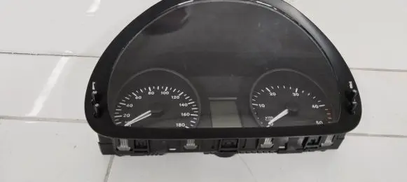 Mercedes-Benz Sprinter W906 Speedometer (instrument cluster) A9065422101 A9064482421 A9065422701