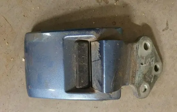 Volkswagen Transporter - Caravelle T6 Rear door lower hinge 7H0827153