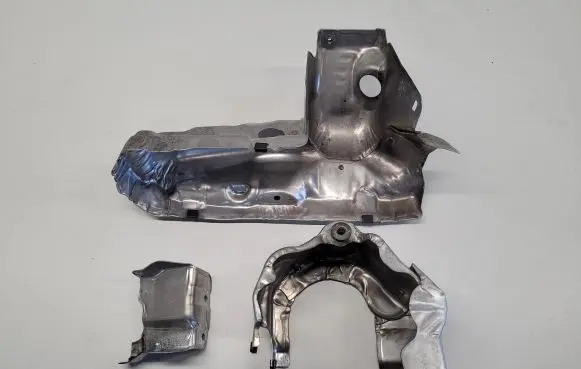 Land Rover Evoque II Heat shield in engine bay M4D39A462CA M4D36K738BA