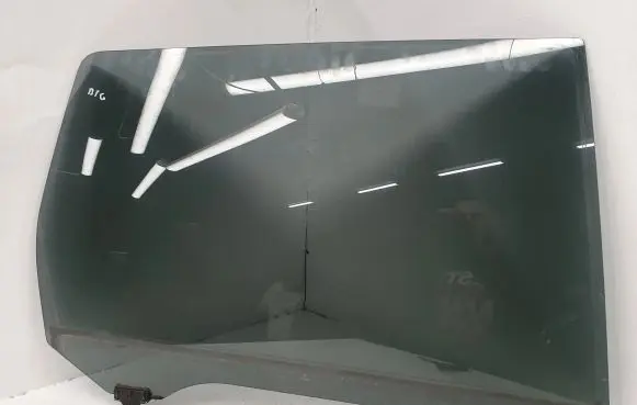 Mitsubishi Outlander Rear door window glass