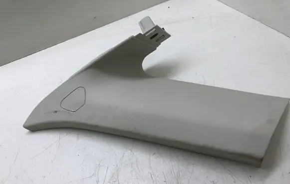 Ford Focus (A) pillar trim