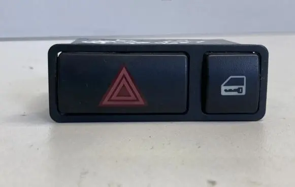 BMW X5 E53 Hazard light switch 8368920