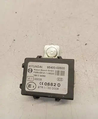 Hyundai Santa Fe Immobilizer control unit/module 9540002500 F005V00141 1891334359