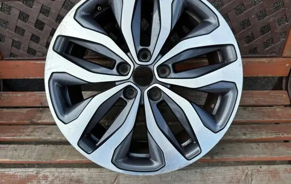 Renault Talisman R18 alloy rim 