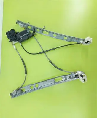 Renault Megane II Front door window regulator with motor