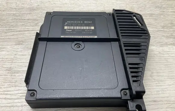 Mercedes-Benz E W210 Engine control unit/module ECU 2108200026