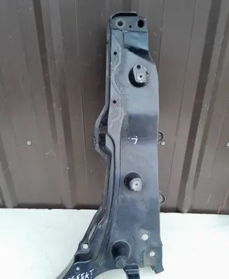 Volvo XC90 Fender mounting bracket 31391777 AD7012