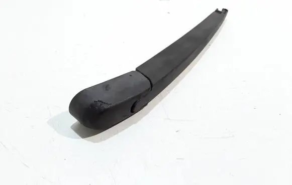 Hyundai Santa Fe Rear wiper blade arm