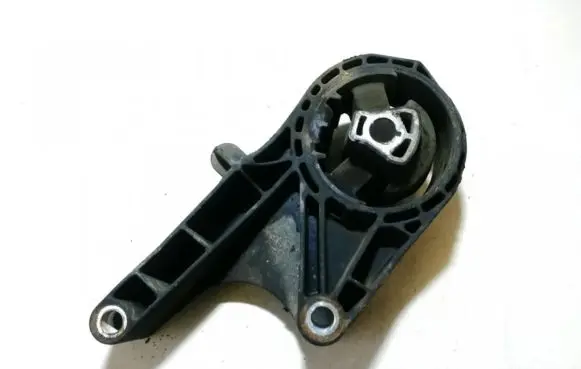 Opel Insignia A Engine mount bracket 230010