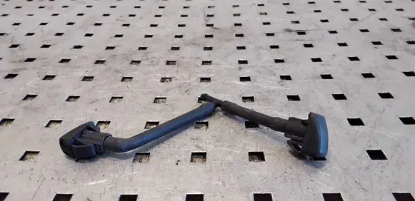 Windshield washer spray nozzle