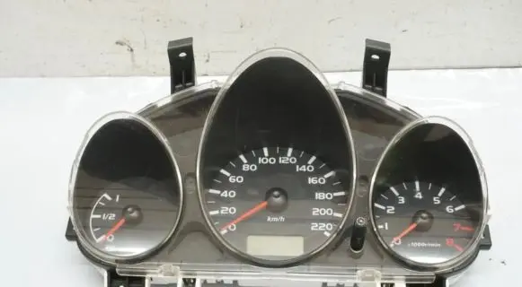 Mitsubishi Colt Speedometer (instrument cluster) MN148888
