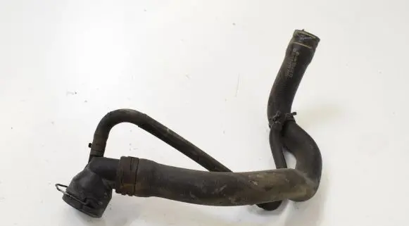 Volkswagen PASSAT B6 Engine coolant pipe/hose 3C0122101R