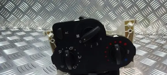 Dacia Logan I Interior fan control switch N103320L