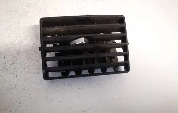 Peugeot 307 Dash center air vent grill 226324