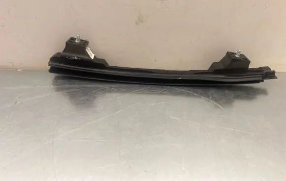 Hyundai Kona II Rear door windshield rail 83550HF000