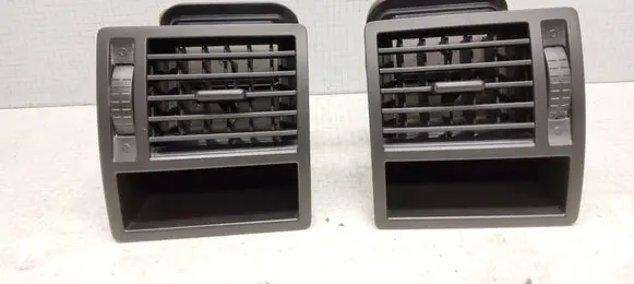 Volkswagen Transporter - Caravelle T5 Dashboard side air vent grill/cover trim 7E0819204 2994293810 299435