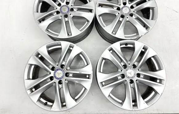 Mercedes-Benz E A207 R18 alloy rim A2074010602