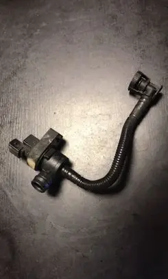 BMW Z4 E85 E86 Fuel tank valve 7512581