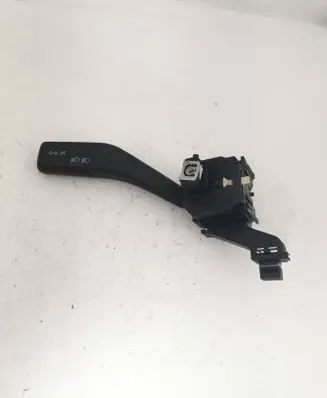 Volkswagen PASSAT B7 Indicator stalk 1K0953513 01103500