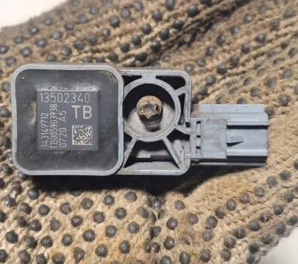 Opel Insignia A Airbag deployment crash/impact sensor 343149712 0720A5