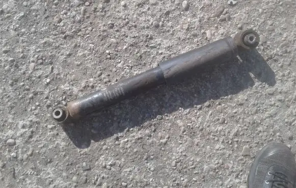 Nissan Qashqai+2 Rear shock absorber/damper 56210BR04A