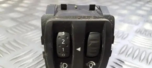 Renault Megane II Headlight level height control switch 8200095495B 88020001