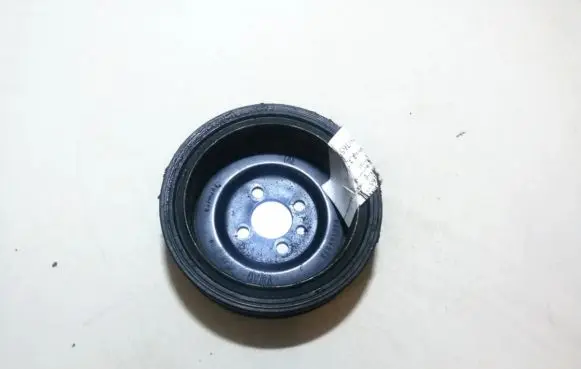 Volkswagen Golf V Crankshaft pulley 03G105243
