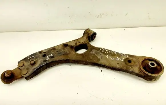 KIA Sportage Front lower control arm/wishbone