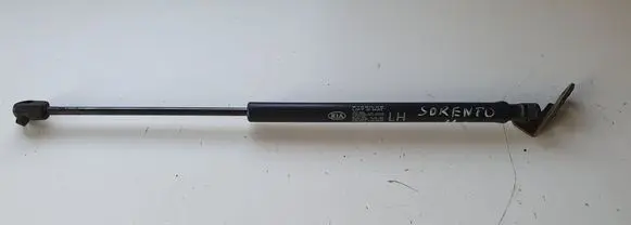 KIA Sorento Tailgate/trunk strut/damper 817702P000