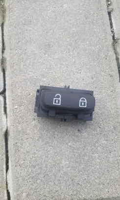 Volvo XC60 Central locking switch button 30710475 03451600 SN50025092470310
