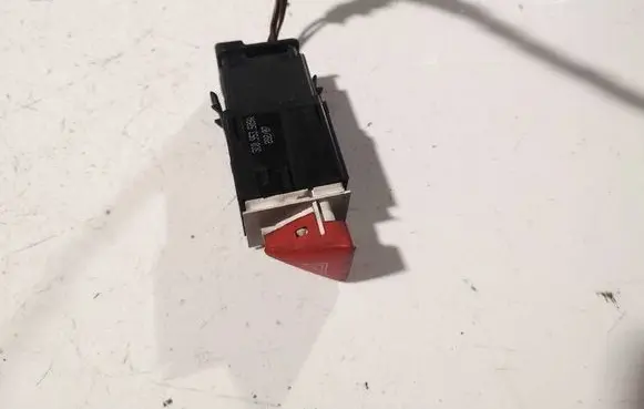 Volkswagen PASSAT B6 Hazard light switch 3c0953509a