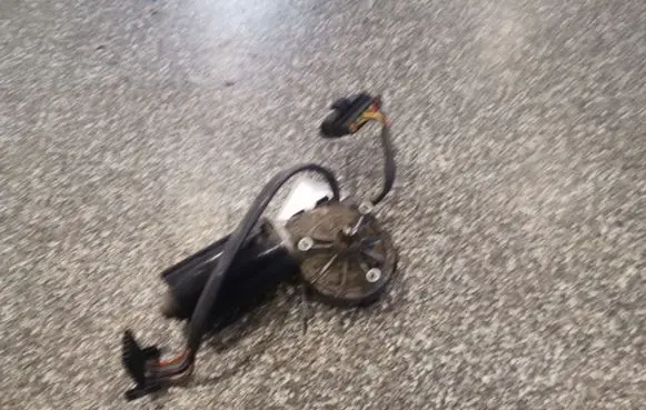 Ford Galaxy Wiper motor 0390241430