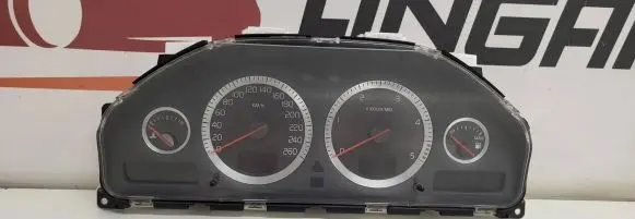Volvo XC70 Speedometer (instrument cluster) 8602026 30728791 0426106