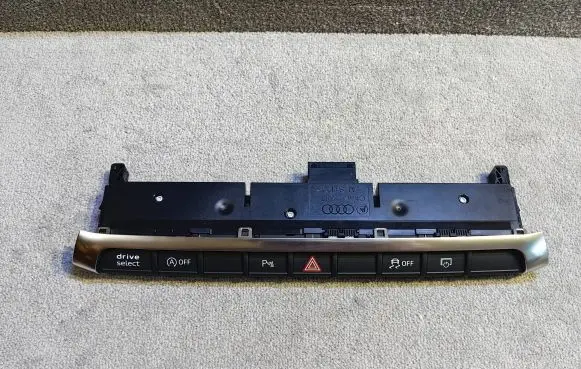 Audi A3 S3 8V Hazard light switch 8V0925301BN
