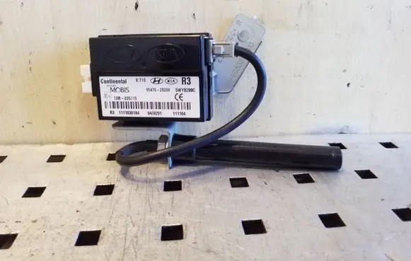 Hyundai ix35 Antenna control unit 