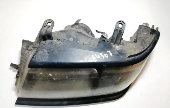 Mitsubishi Pajero Headlight/headlamp