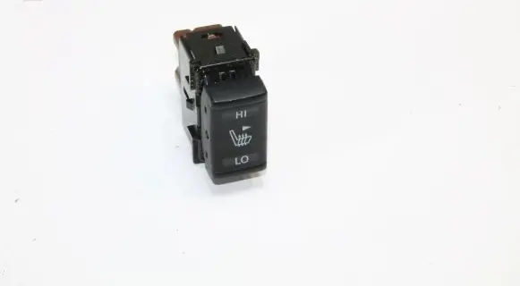 Nissan Qashqai Seat heating switch
