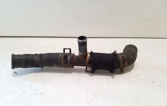 Suzuki Grand Vitara II Engine coolant pipe/hose