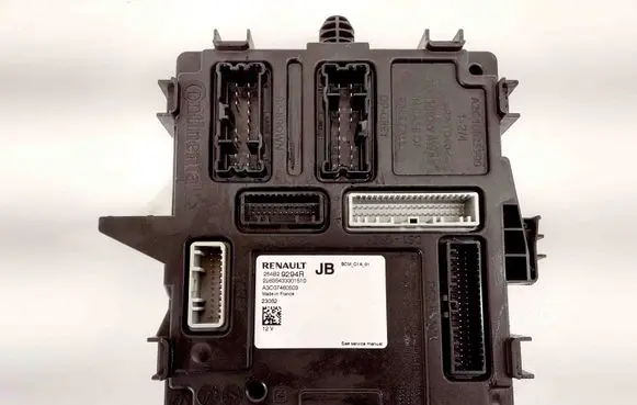 Renault Captur II Central body control module 284B29294R
