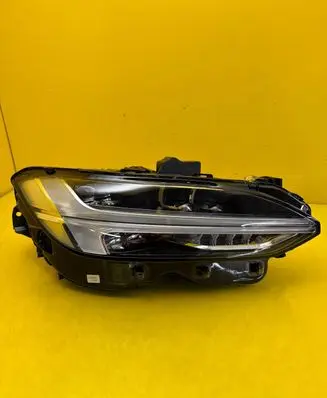 Volvo S90, V90 Headlight/headlamp 31386165