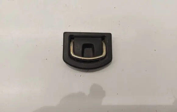 Volkswagen PASSAT B8 Tie down hook / loop 5M0863503