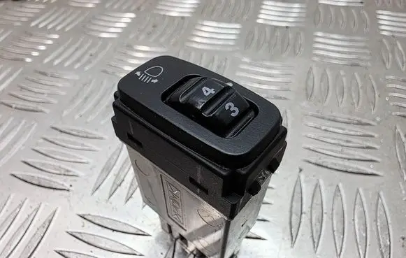 Mitsubishi L200 Headlight level height control switch
