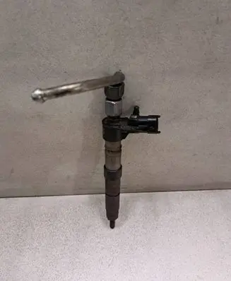 Ford Mondeo MK IV Fuel injector 0445115087 9687454380