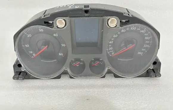 Volkswagen PASSAT B6 Speedometer (instrument cluster) 3C0920870G X0031000