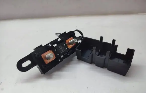 Jaguar XJ X351 Fuse 2W9314A094BA