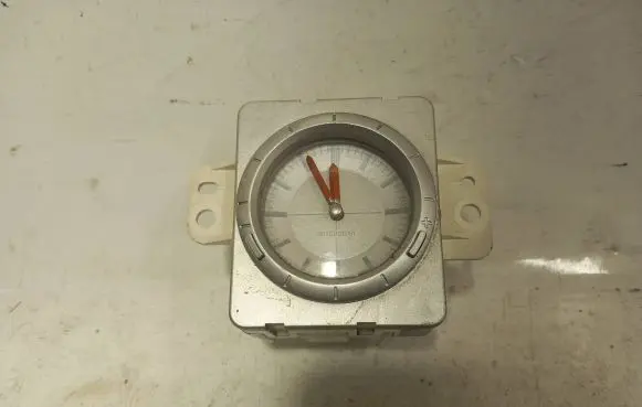 Mitsubishi Outlander Clock mr979796