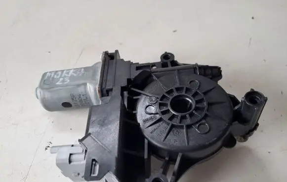 Opel Mokka B Front door window regulator motor 430113H0